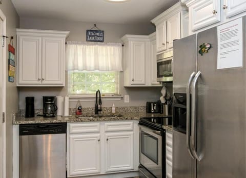 House# 60 Point of View (pet friendly) House in Weiss Lake