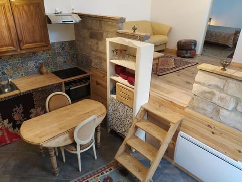 Superbe appartement dans charmant corps de ferme Apartment in Fontainebleau