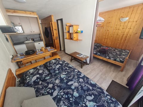 Living room, Bedroom