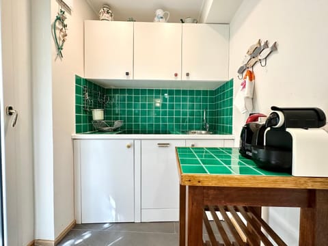 Villa Angelina Holiday Homes I Casa UG I 5 minuti a piedi dal mare I Giardino I Parcheggio privato Apartment in Vallecrosia