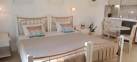 Actis studios 1 Apartment in Agios Prokopios