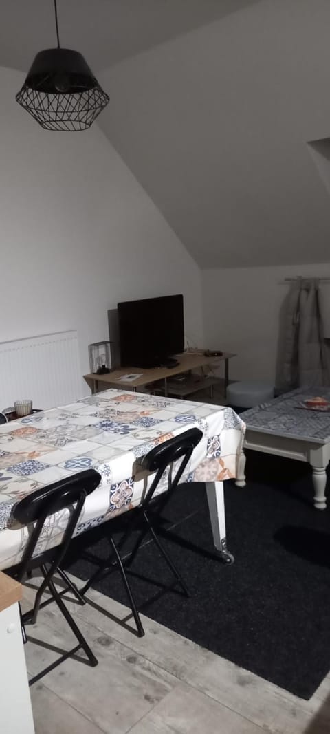 TV and multimedia, Dining area