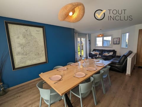 TY FLOSQUE - Jolie maison familiale proche plage House in Ploudalmézeau