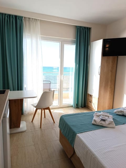 TV and multimedia, Photo of the whole room