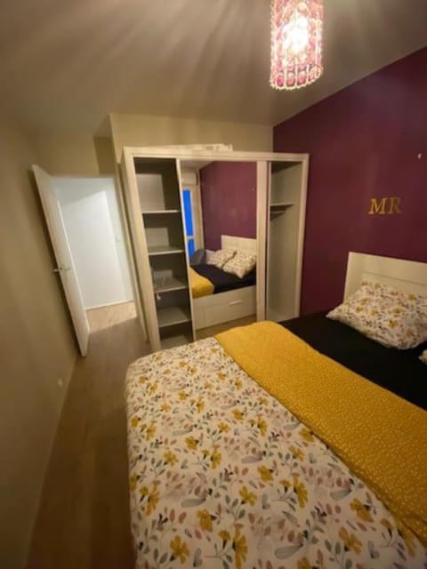T2 entier Chambre+Salon+Cuisine Apartment in Île-de-France