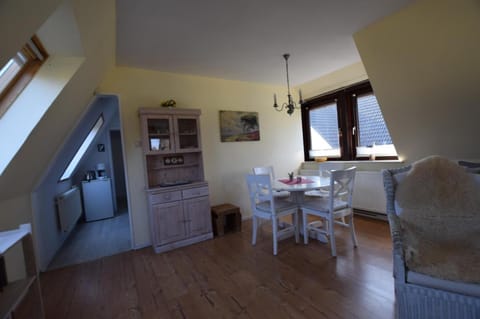 Anne-2 Apartment in Prerow