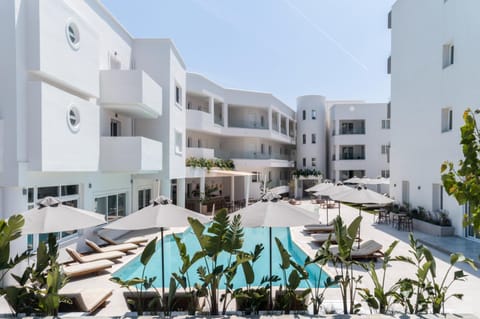 Garden, Pool view, Swimming pool, sunbed