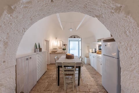 Trulli-Mestandrea al poggio piscina uso esclusivo House in Province of Taranto