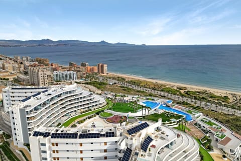 Property building, Day, Natural landscape, Bird's eye view, Beach, Pool view, Sea view, Swimming pool