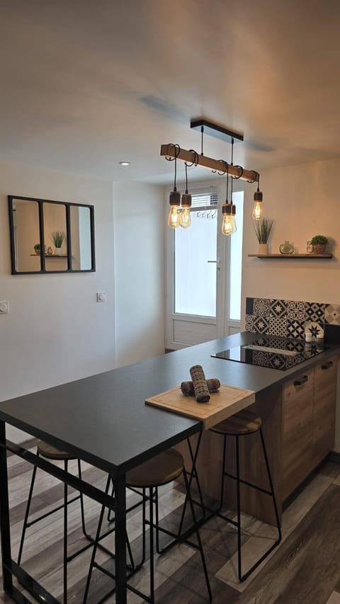 Le Petit Caporal - Cour Privée - Parking Privée House in Blois