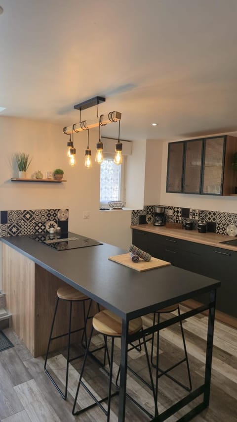 Le Petit Caporal - Cour Privée - Parking Privée House in Blois