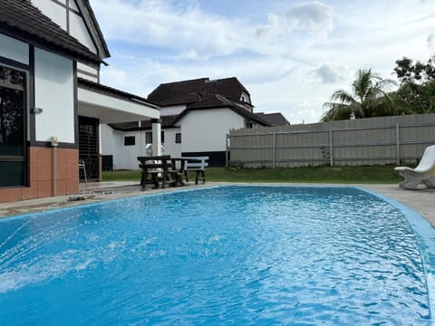 Property building, Other, Pool view, Swimming pool