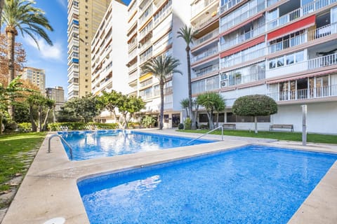 Property building, Day, Garden, Pool view, Swimming pool