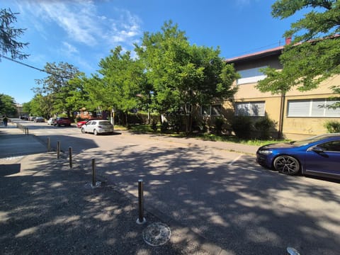 E&A Apartman Ajla i Amir Apartment in Federation of Bosnia and Herzegovina