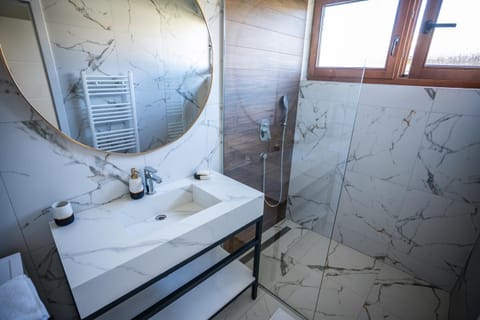 E&A Apartman Ajla i Amir Apartment in Federation of Bosnia and Herzegovina