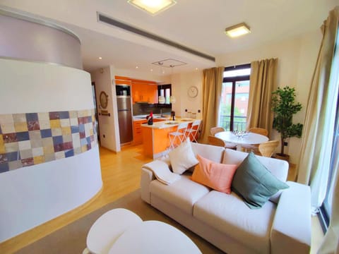 Kitchen or kitchenette, Living room, Seating area
