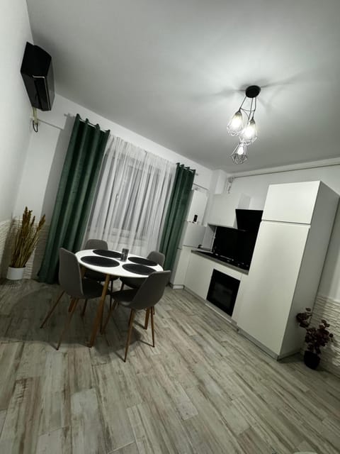 TV and multimedia, Dining area