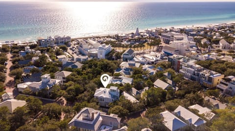 Out of the Blue and Just for Fun 2 House in Seaside