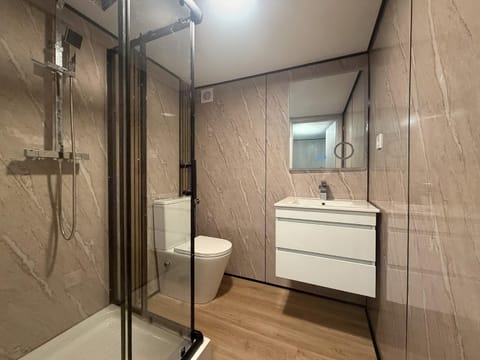 Shower, Toilet, Bathroom