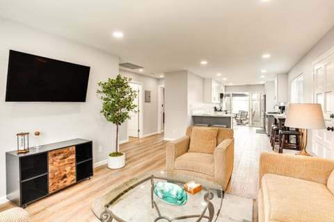 Rental with Pool Access about 8 Mi to Disneyland House in La Palma