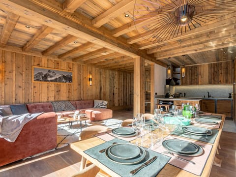 Luxueux appartement 5 pièces avec balcons et vues, proche pistes - FR-1-694-354 Apartment in Val dIsere