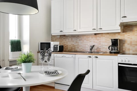 Kitchen or kitchenette, Dining area, dishwasher, oven, stove, toaster