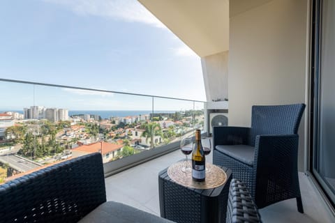 Patio, Day, Natural landscape, View (from property/room), Balcony/Terrace, Seating area, Dining area, City view, Sea view