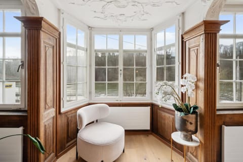 View (from property/room), Living room, Seating area, heating