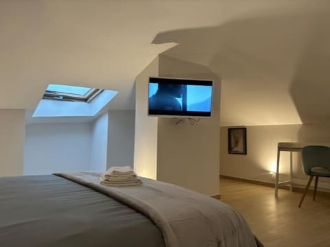 Fronte lago , mansarda da favola Apartment in Trevignano Romano