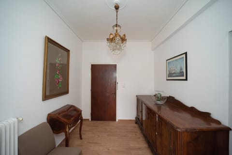 Seating area, internet