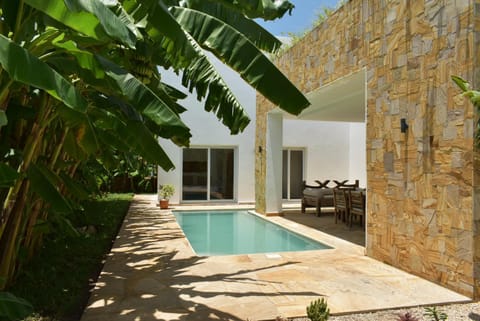 Patio, Facade/entrance, Spring, Off site, Day, Natural landscape, Summer, Garden, Balcony/Terrace, Garden view, Pool view, Pool view, Swimming pool, Sunset, sunbed