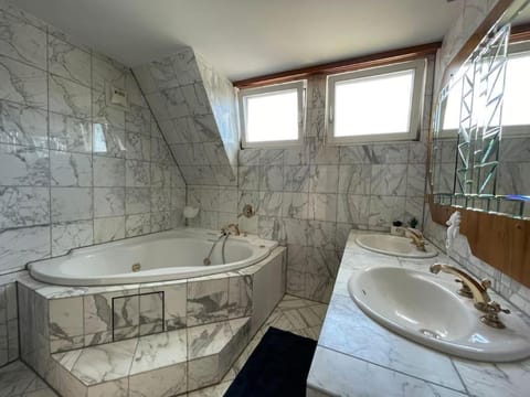 Shower, Bathroom, Bath