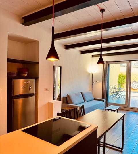 Kitchen or kitchenette, Living room, Dining area