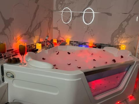 Luxueux Appartement Jacuzzi proche de Paris Apartment in Île-de-France