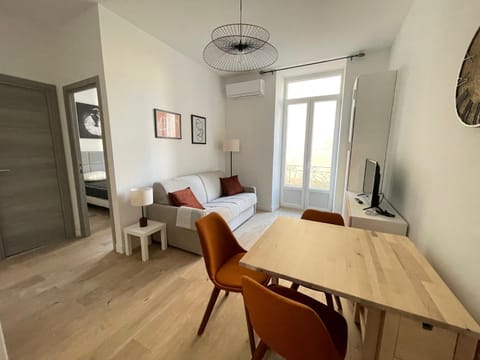 COMBOUL Apartment in Nice
