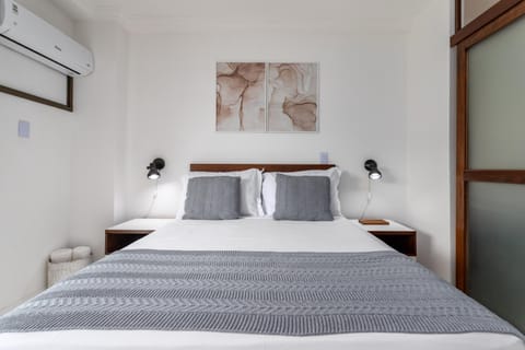 Decorative detail, Bedroom, Guests, Landmark view, furniture, locker, towels, air conditioner