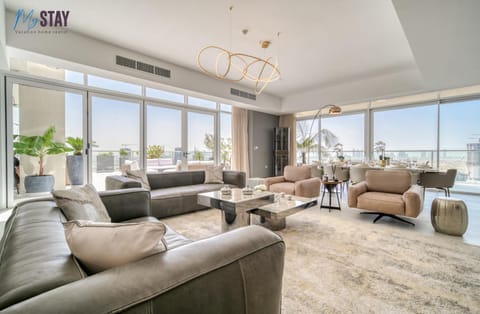 Natural landscape, View (from property/room), Living room, Seating area, City view, Garden view, air conditioner