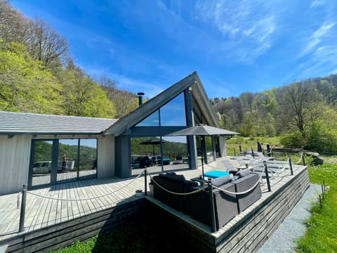 Property building, Natural landscape, Mountain view, sunbed