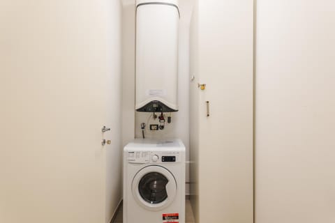 FaCentro - Free WiFi & Air Conditioning Apartment in Faenza