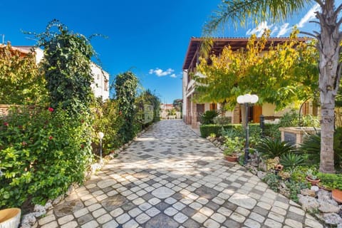 Property building, Garden view