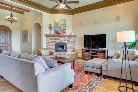 Las Cruces Home with Mountain Views and Private Pool! House in Las Cruces