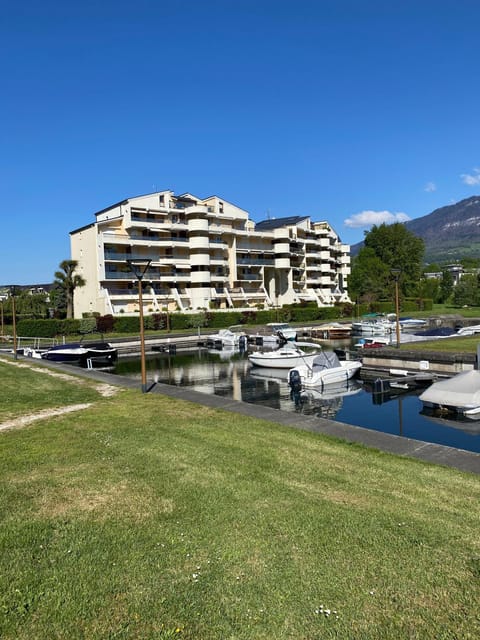 LA MARINA Apartment in Tresserve
