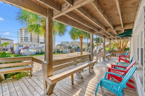Runaway Bay - 3rd Row - Beach House - Crescent Beach House in North Myrtle Beach