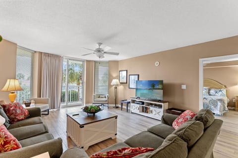 Barefoot Resort - North Tower 206 - Windy Hill House in North Myrtle Beach