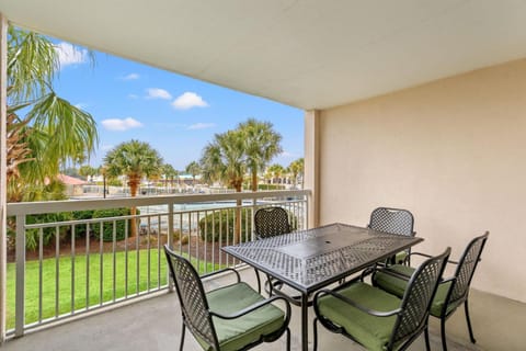 Barefoot Resort - North Tower 206 - Windy Hill House in North Myrtle Beach