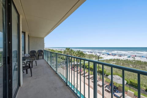Beach Club II 2E - Oceanfront - Windy Hill Section House in North Myrtle Beach