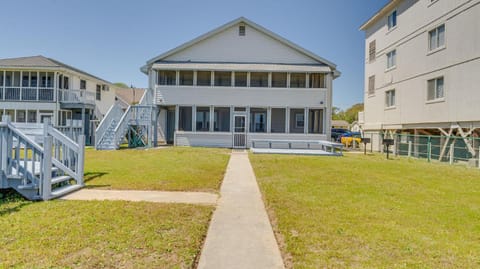 Barnett House Top - Oceanfront - Windy Hill Section House in North Myrtle Beach