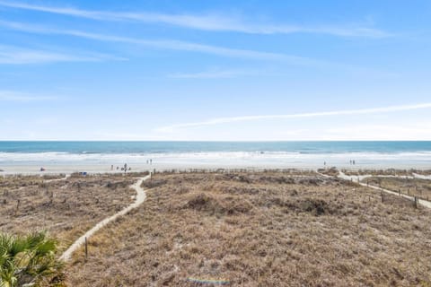 Tradewinds 3B - Oceanfront - Windy Hill Section House in North Myrtle Beach