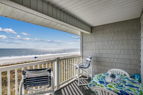Tradewinds 3A - Oceanfront - Windy Hill Section House in North Myrtle Beach