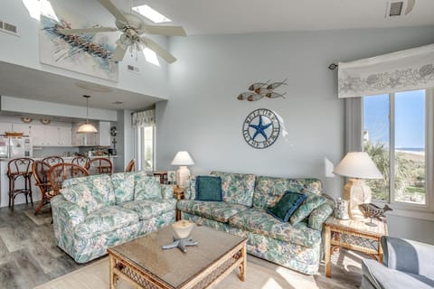 Tradewinds 3A - Oceanfront - Windy Hill Section House in North Myrtle Beach